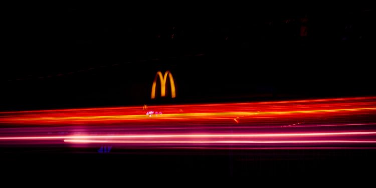 How Colour Psychology is utilised in Fast Food Restaurant logos