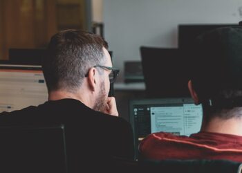 Educational Requirements for Aspiring Financial Advisors