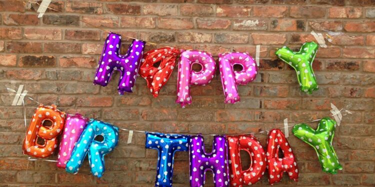 How to Inflate a Helium Balloon: A Simple Guide