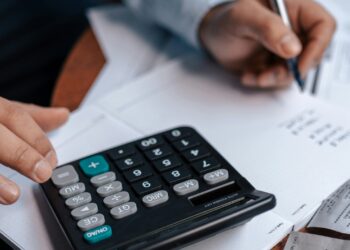 Salary or Dividends? How Directors Should Pay Themselves