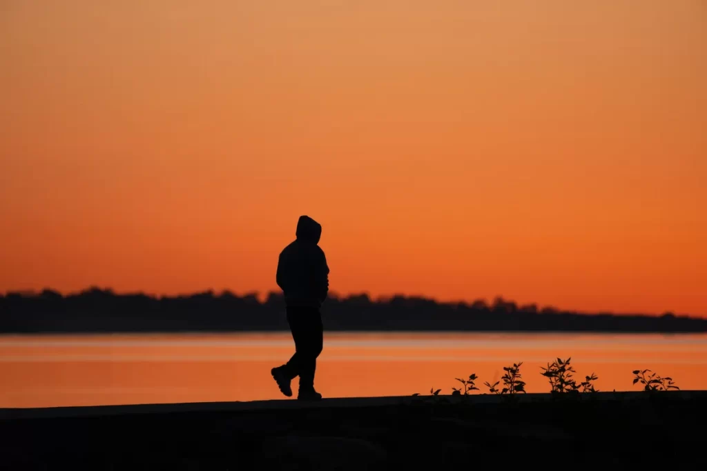 Walking After Dinner Benefits Your Body in Eight Proven Ways walking after dinner benefits