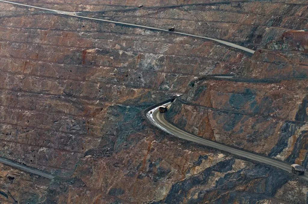 Caterpillar AI Deployment Draws on Decades of Mining Automation Caterpillar AI deployment